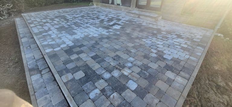 Terrasse en klinkers à Theux — fin de chantier (3)