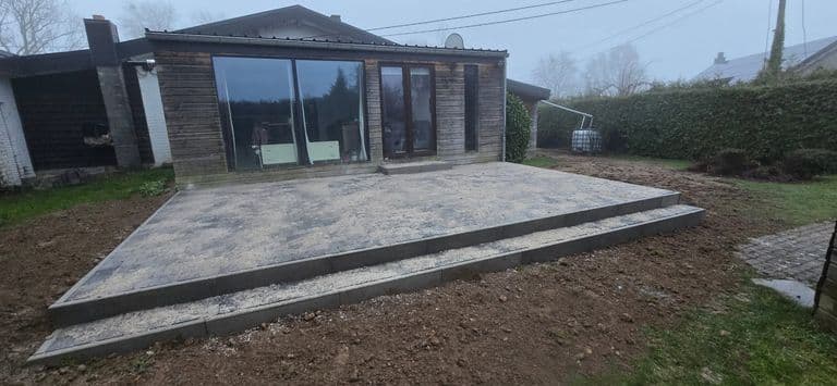 Terrasse en klinkers à Theux — fin de chantier (7)