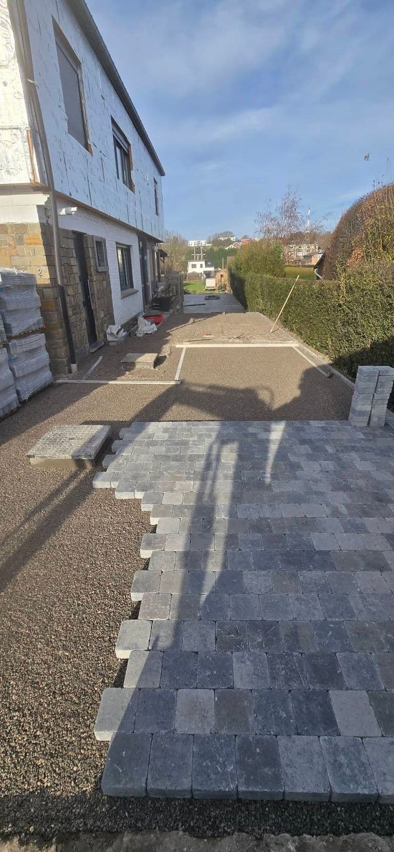 Aménagement complet : parking et jardin — fin de chantier (14)