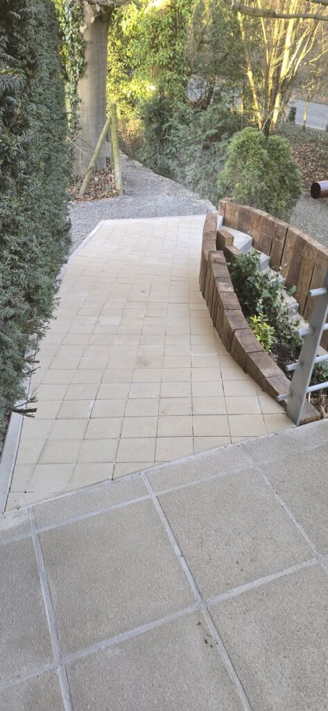 1a44763a 1ec5 4236 A48a 16773f2e4c5c